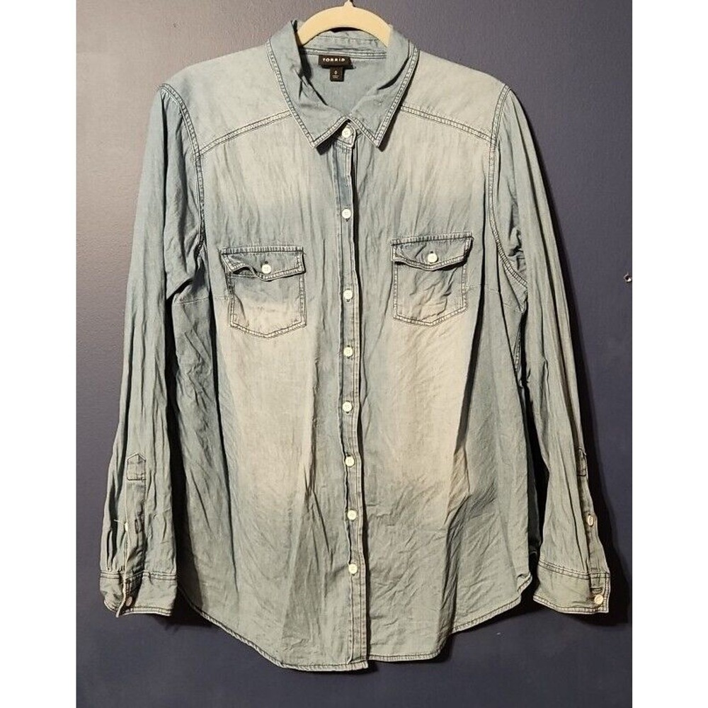 Torrid Button Down Shirt Women Size 0 12/14 Blue Chambray Cotton Western